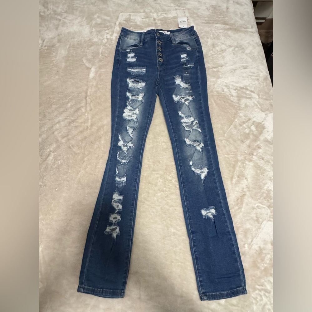 Rue21 Distressed Jeans in Blue